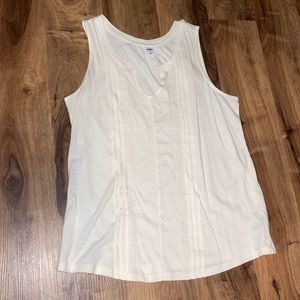 Old Navy Cream V-neck Tank Top with Lace Details for Women